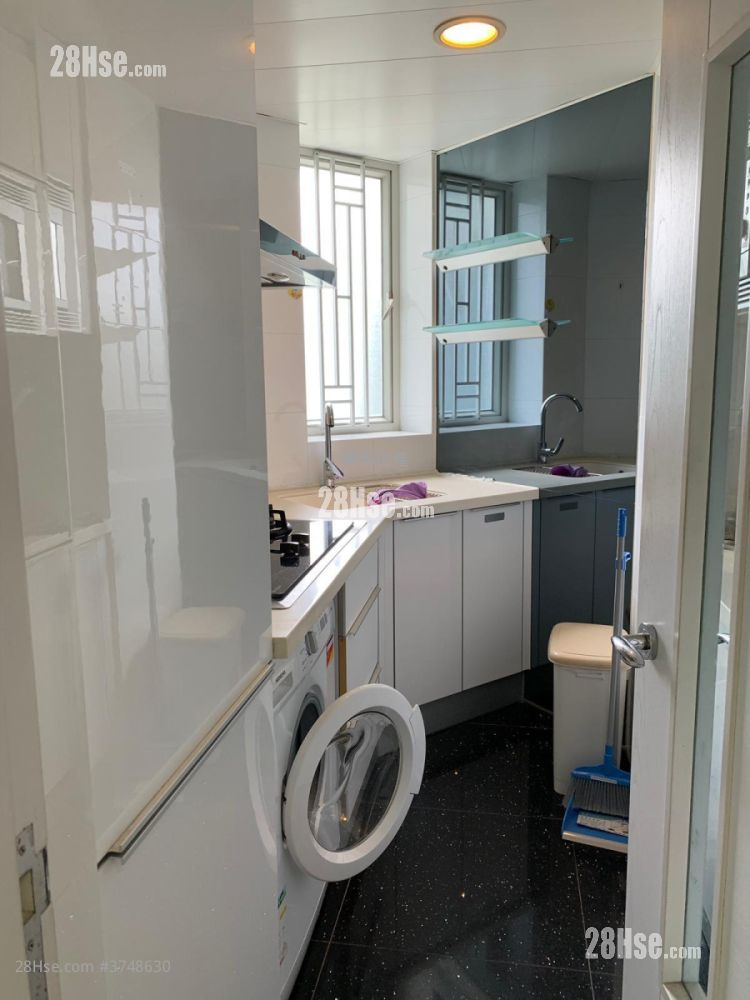 Festival City Sell 3 Bedrooms , 2 Bathrooms 785 ft²