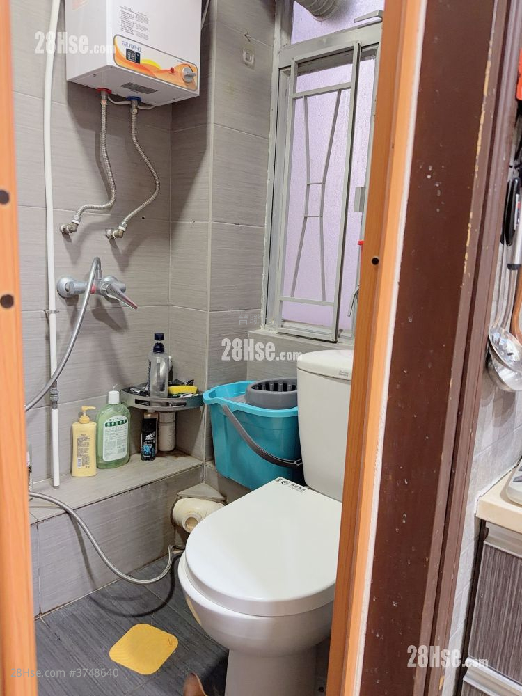 嘉全樓 租盤 2 房 , 1 浴室 320 平方呎