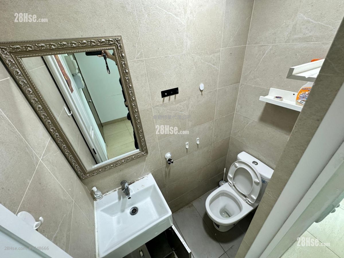 聯興工廠大廈 租盤 1 廁所