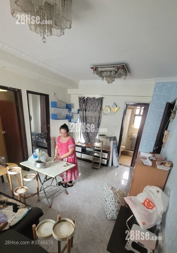 德昌閣 租盤 2 房 354 平方呎