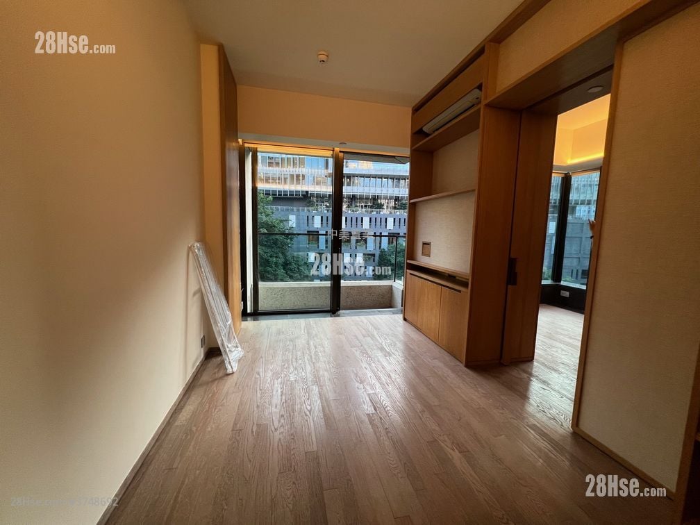 Eight Kwai Fong Happy Valley 租盘 1 房 , 1 浴室 402 平方尺