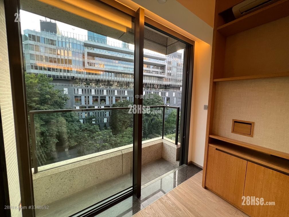 Eight Kwai Fong Happy Valley 租盘 1 房 , 1 浴室 402 平方尺