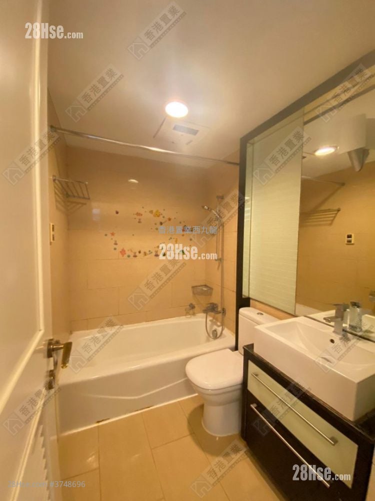 Banyan Garden Sell 2 Bedrooms , 1 Bathroom 441 ft²