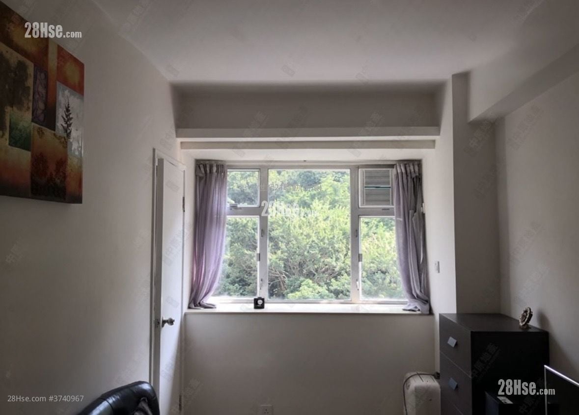 Huncliff Court Sell 1 Bedroom , 1 Bathroom 343 ft²