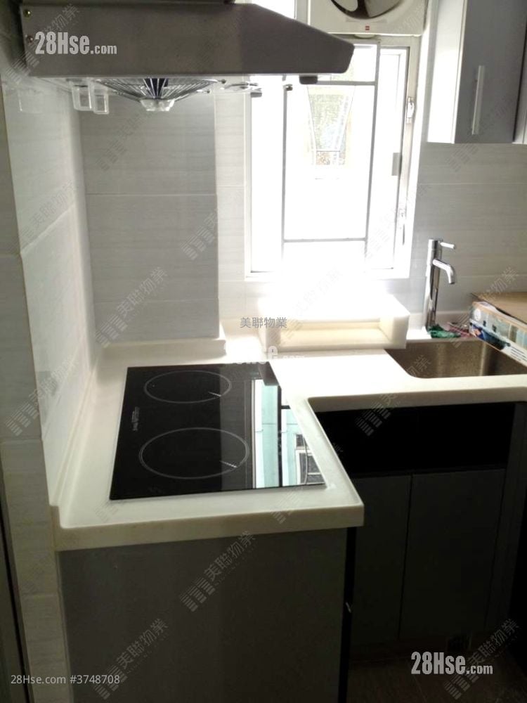 Luen Fat House Sell 426 ft²