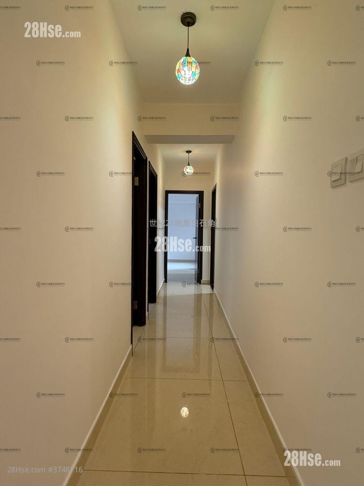 翡翠花园 售盘 3 房 , 2 浴室 959 平方尺