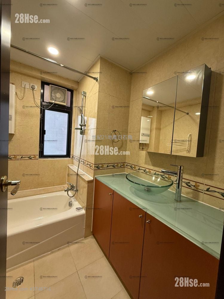 翡翠花园 售盘 3 房 , 2 浴室 959 平方尺