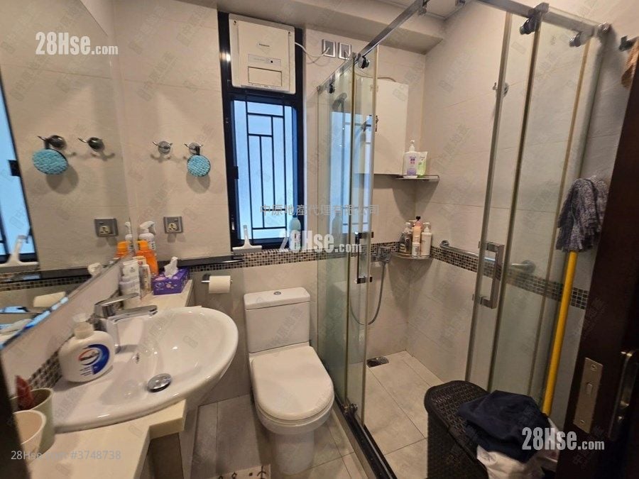 康怡花园 售盘 3 房 , 1 浴室 594 平方尺