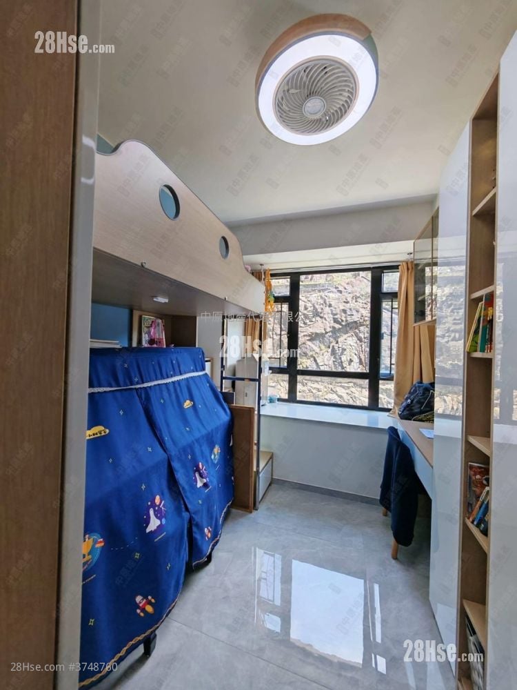 康怡花园 售盘 3 房 , 1 浴室 596 平方尺