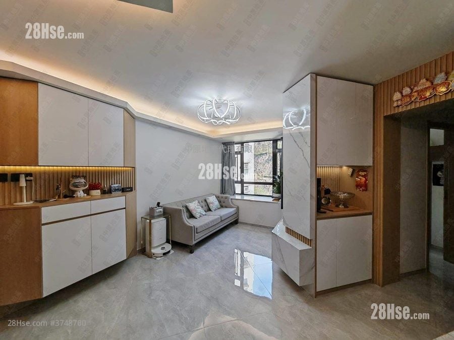 康怡花园 售盘 3 房 , 1 浴室 596 平方尺