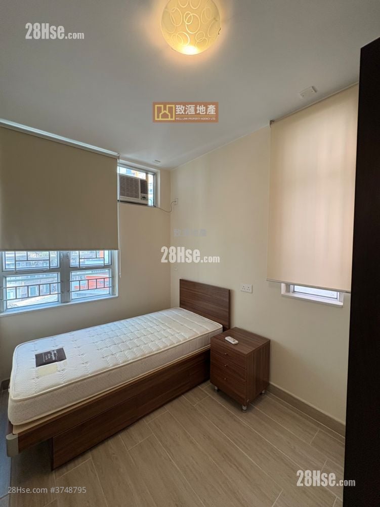 Sheung Chui Court Sell 2 Bedrooms 438 ft²