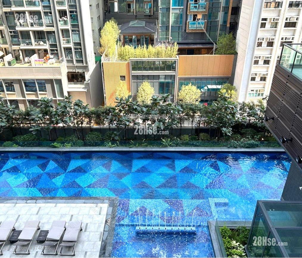 睿峰 售盤 1 房 300 平方呎