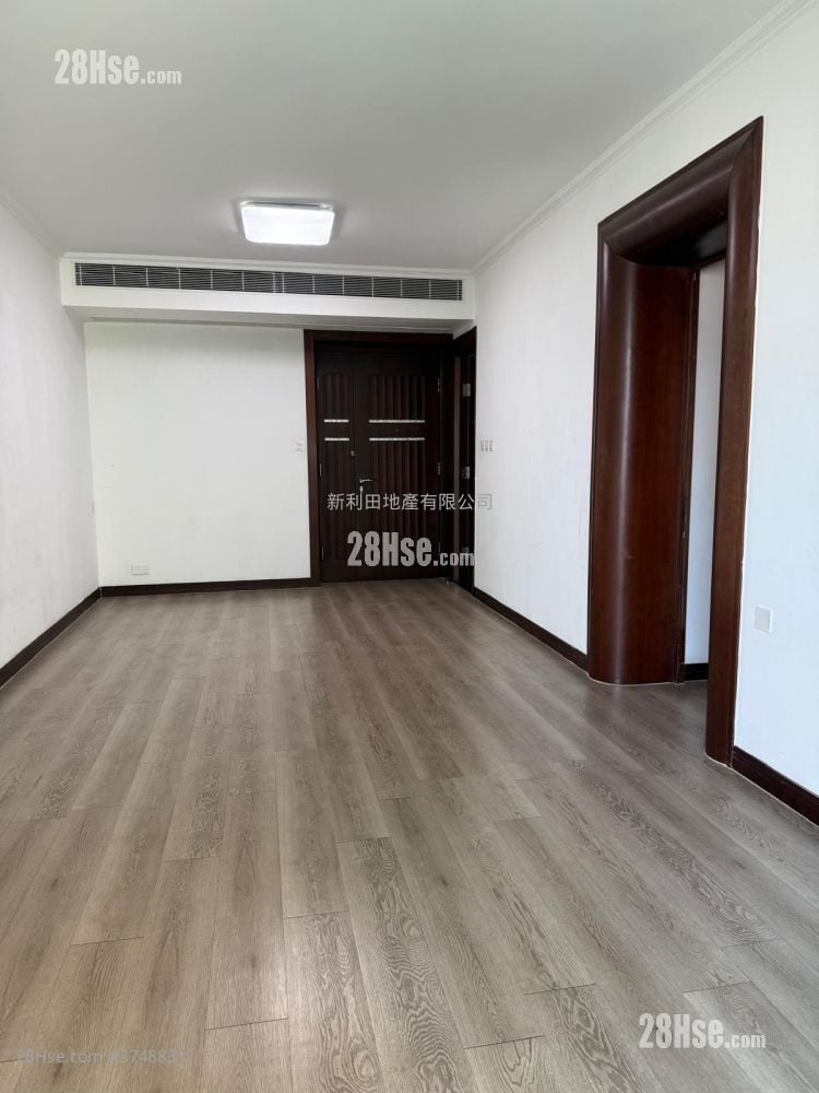 The Legend Rental 3 Bedrooms , 2 Bathrooms 867 ft²