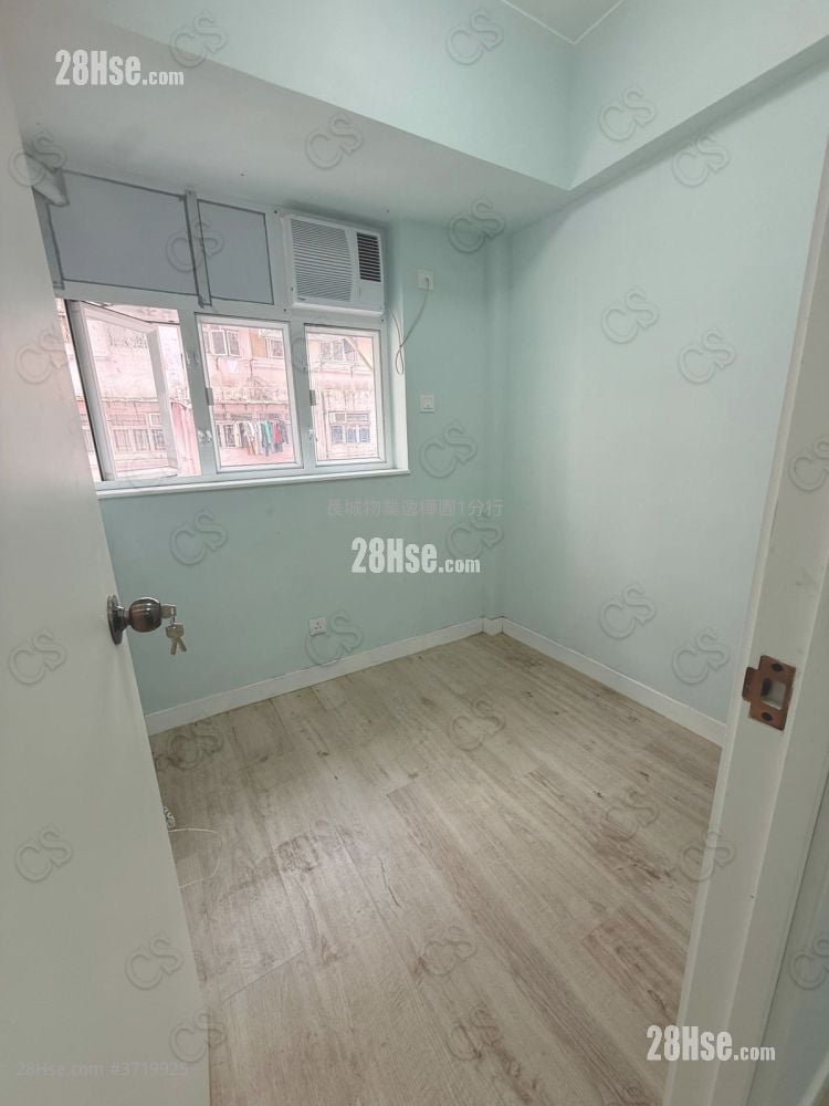 Wai Lee Building Sell 2 Bedrooms 278 ft²