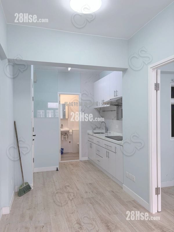 Wai Lee Building Sell 2 Bedrooms 278 ft²