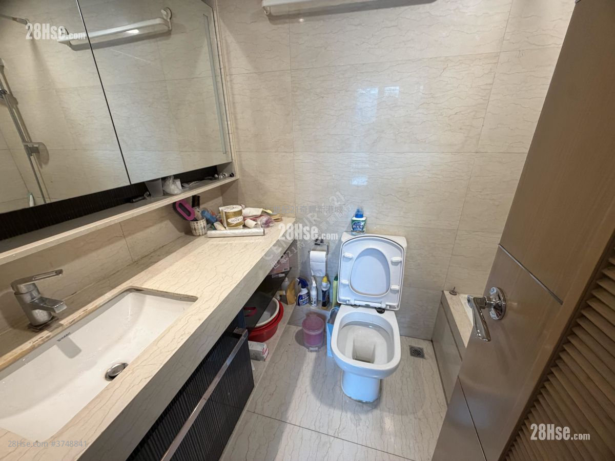 The Riverpark Sell 3 Bedrooms , 2 Bathrooms 825 ft²