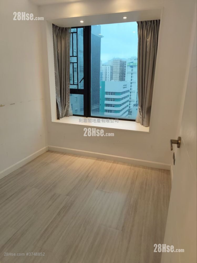 No.1 Ho Man Tin Hill Sell 3 Bedrooms , 2 Bathrooms 1,006 ft²