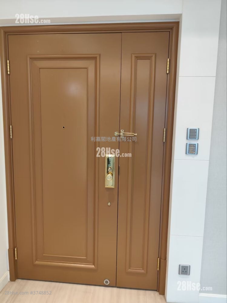 No.1 Ho Man Tin Hill Sell 3 Bedrooms , 2 Bathrooms 1,006 ft²