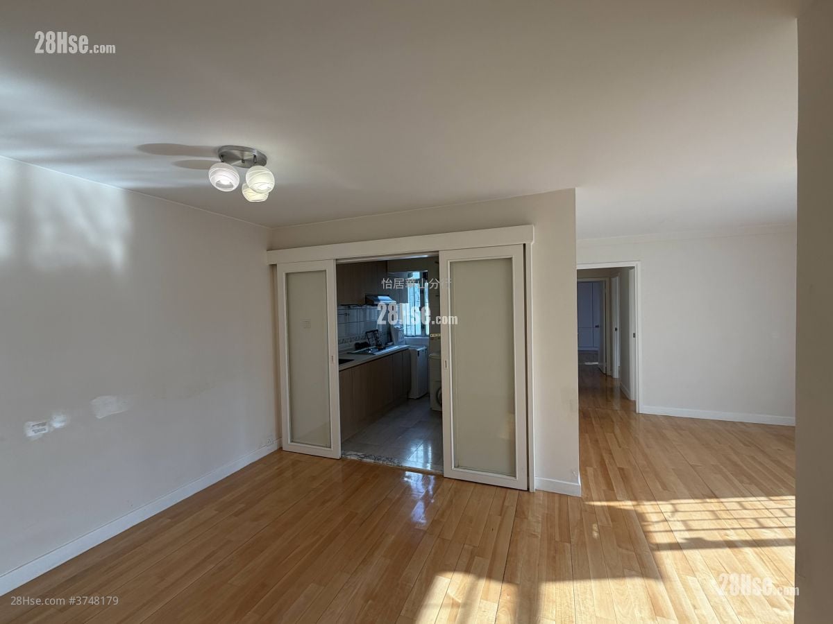 太古城 售盘 3 房 , 2 浴室 760 平方尺