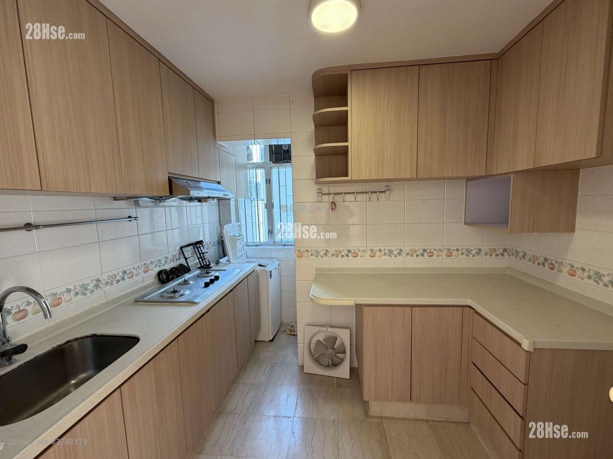 太古城 售盘 3 房 , 2 浴室 760 平方尺