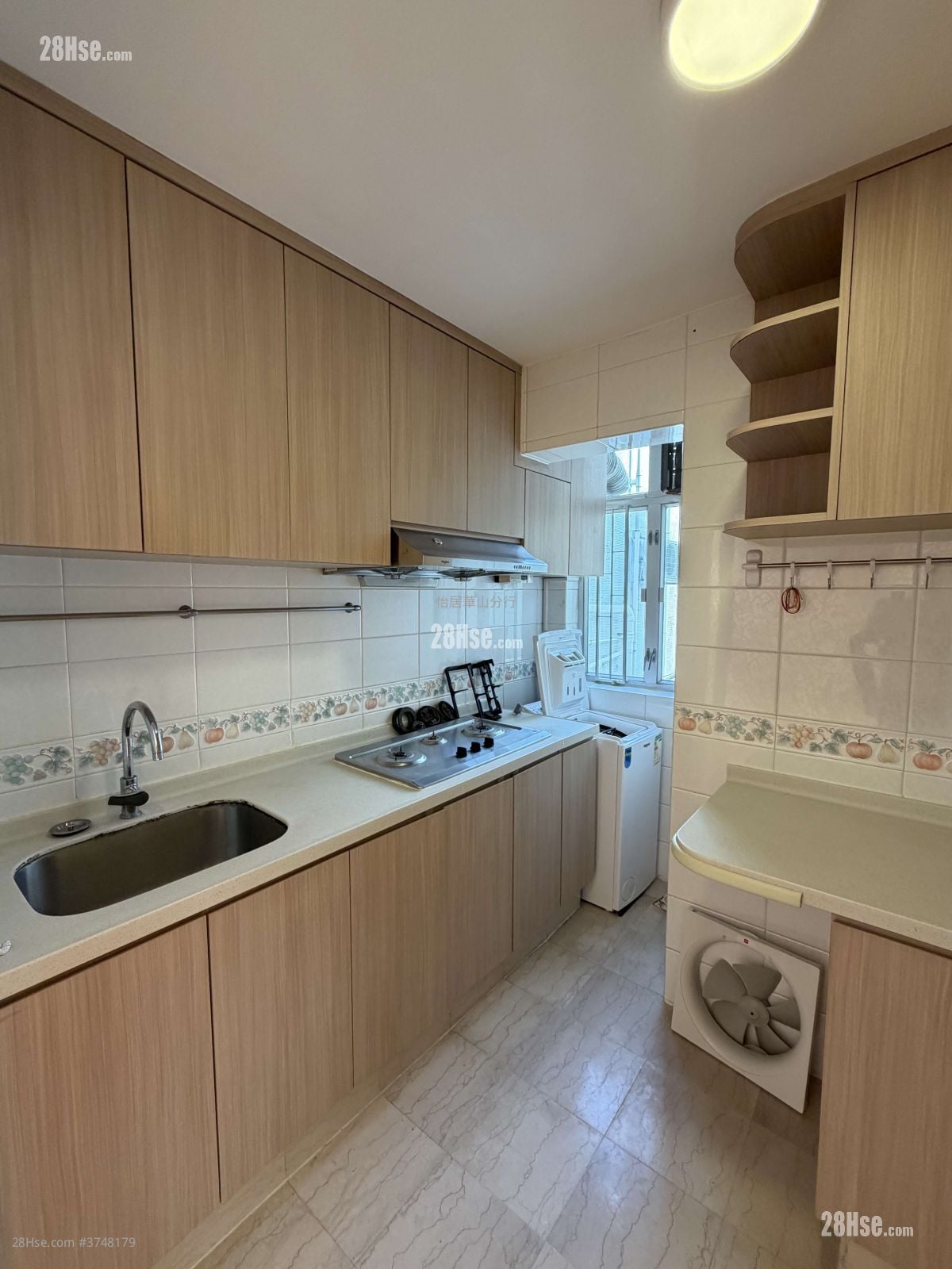 太古城 售盘 3 房 , 2 浴室 760 平方尺