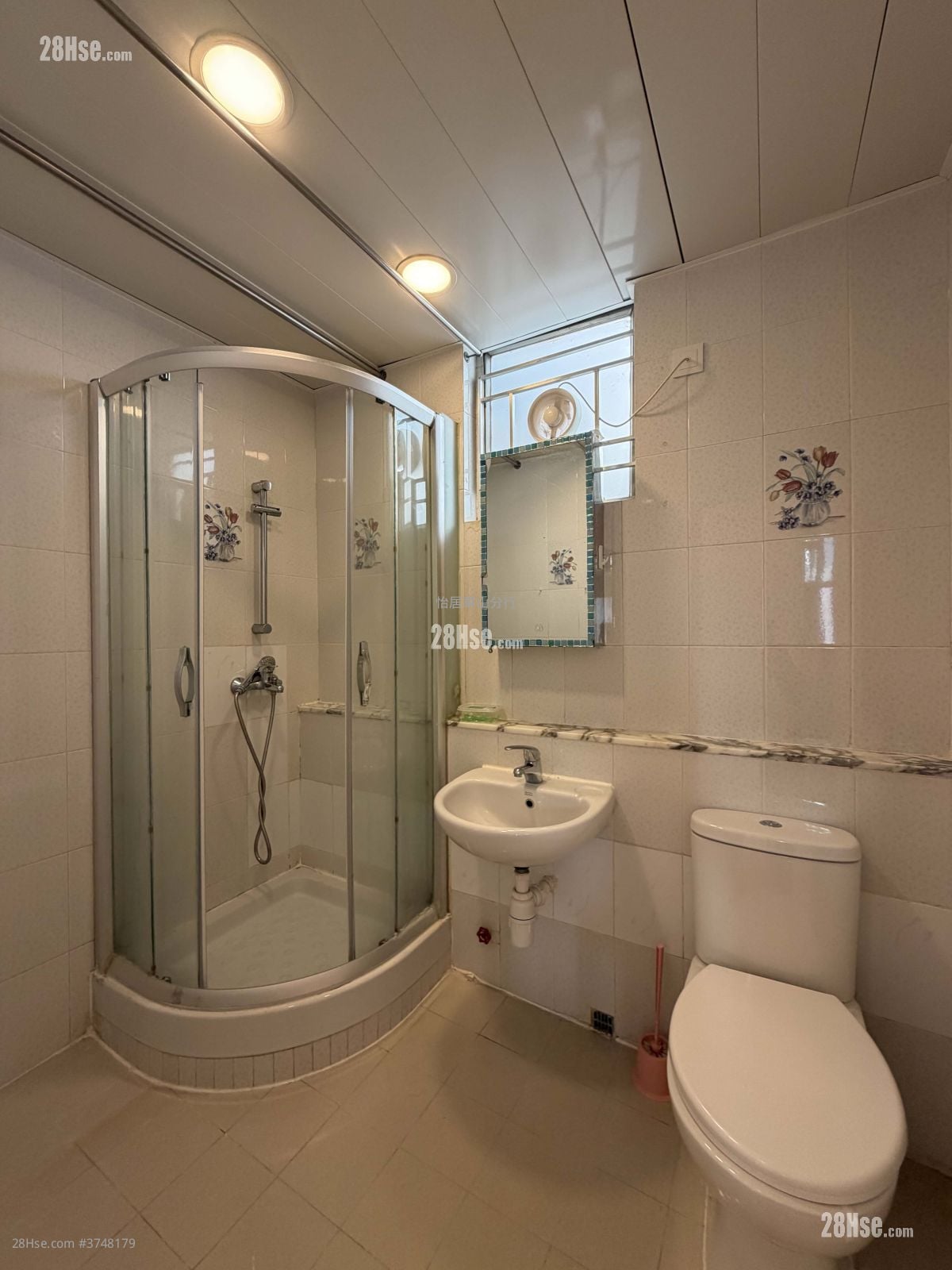 太古城 售盘 3 房 , 2 浴室 760 平方尺