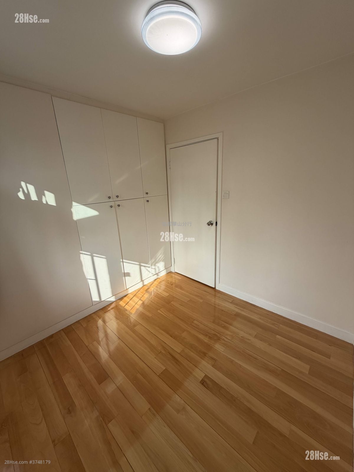 太古城 售盘 3 房 , 2 浴室 760 平方尺