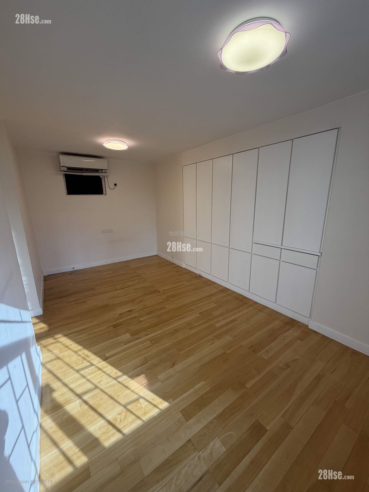 太古城 售盘 3 房 , 2 浴室 760 平方尺