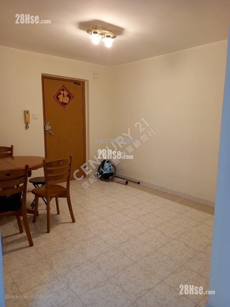 Saddle Ridge Garden Sell 3 Bedrooms , 1 Bathroom 591 ft²