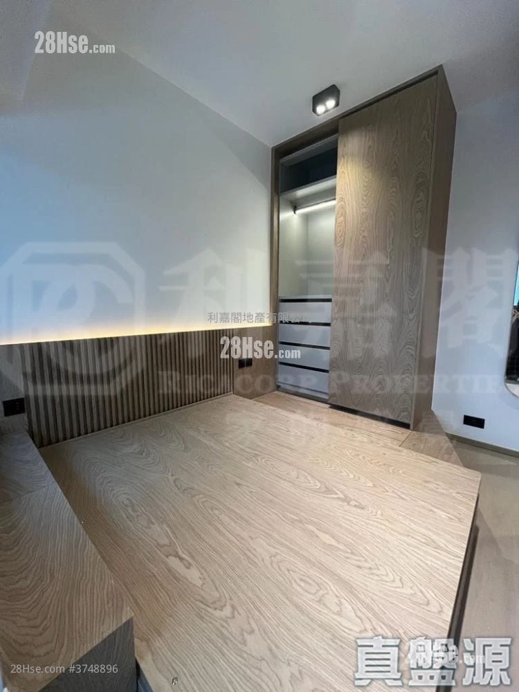 The Campton 1B期 售盘 2 房 , 1 浴室 512 平方尺