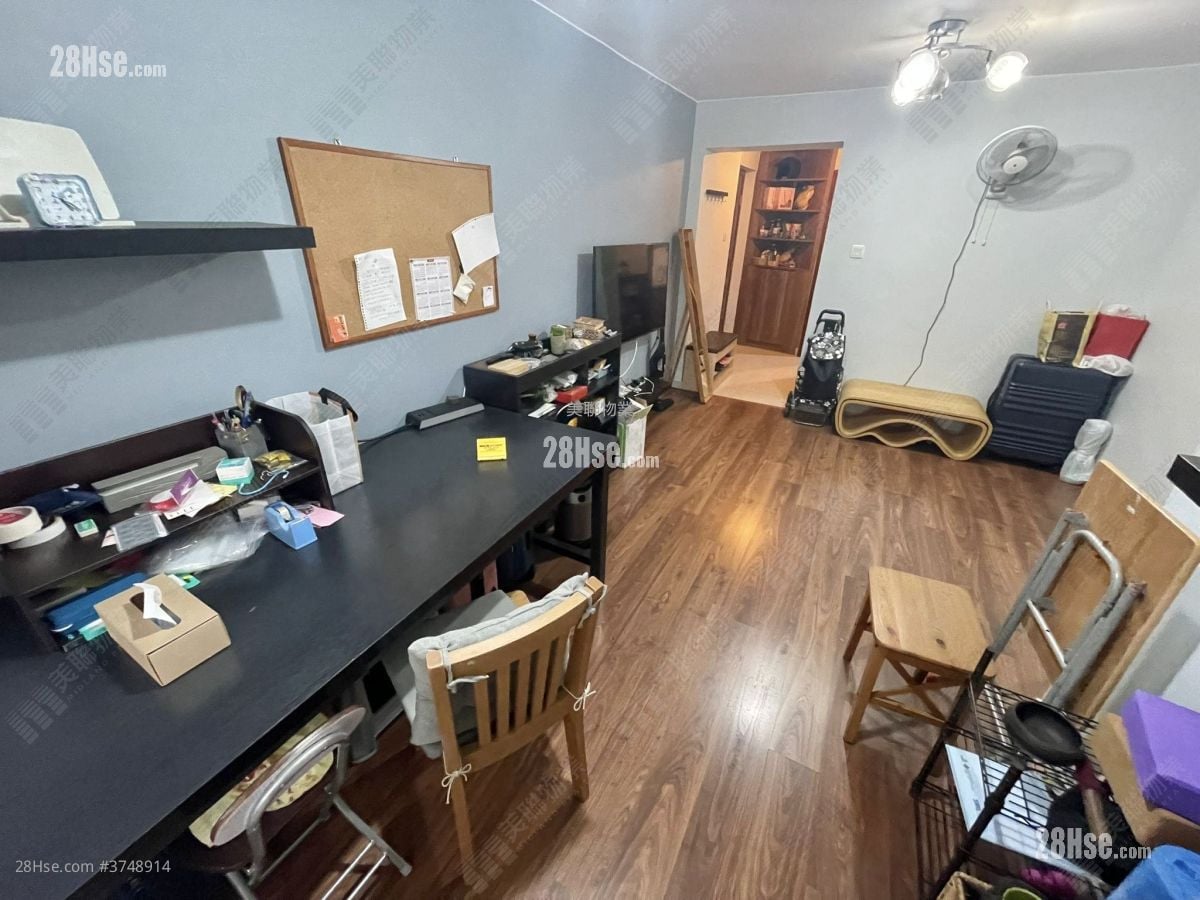 兆康苑 售盘 2 房 447 平方尺