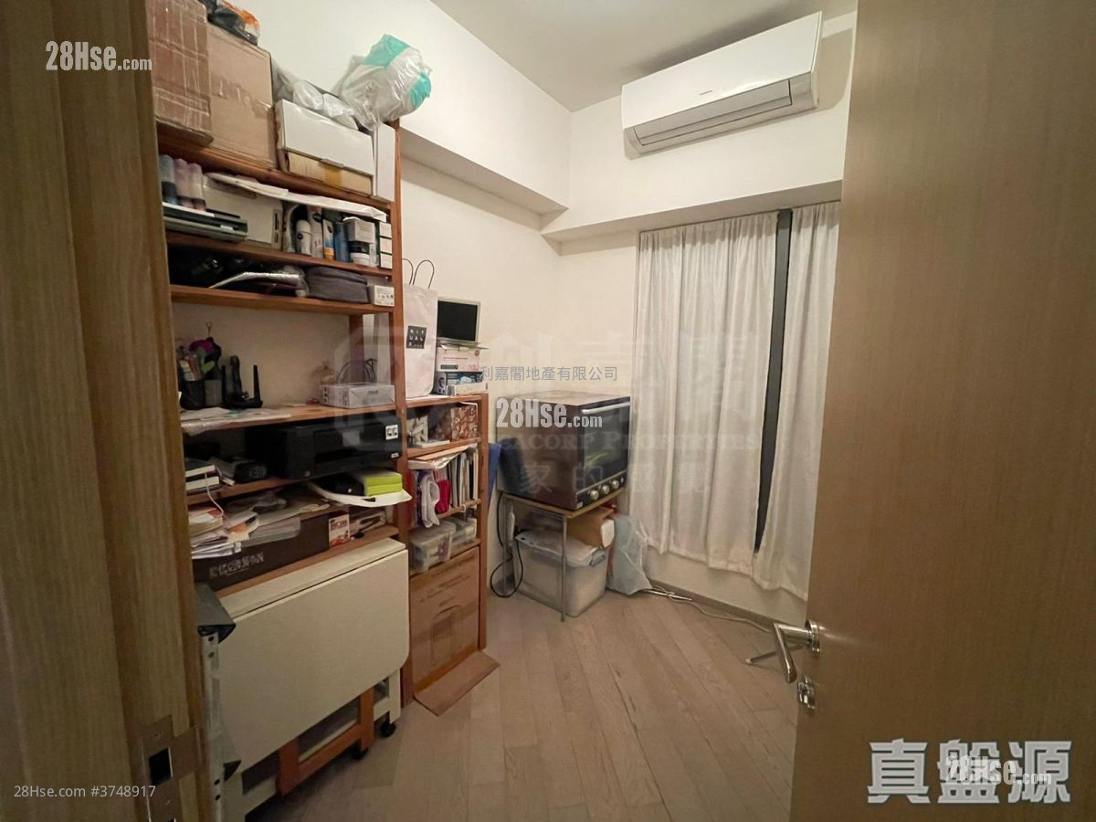 天晉 售盤 3 房 699 平方呎