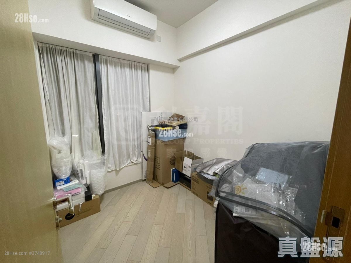 天晉 售盤 3 房 699 平方呎