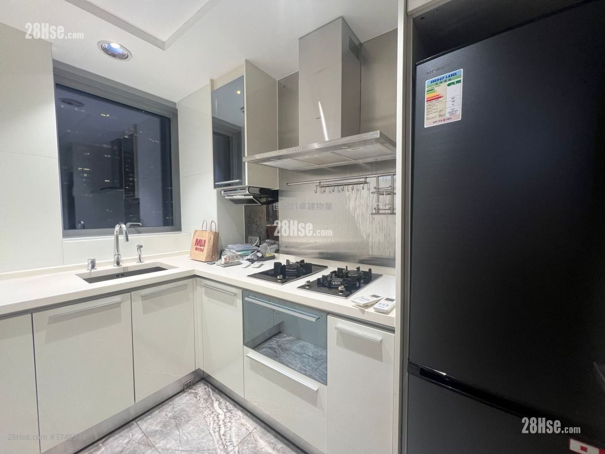 The Harbourside Sell 2 Bedrooms , 2 Bathrooms 743 ft²