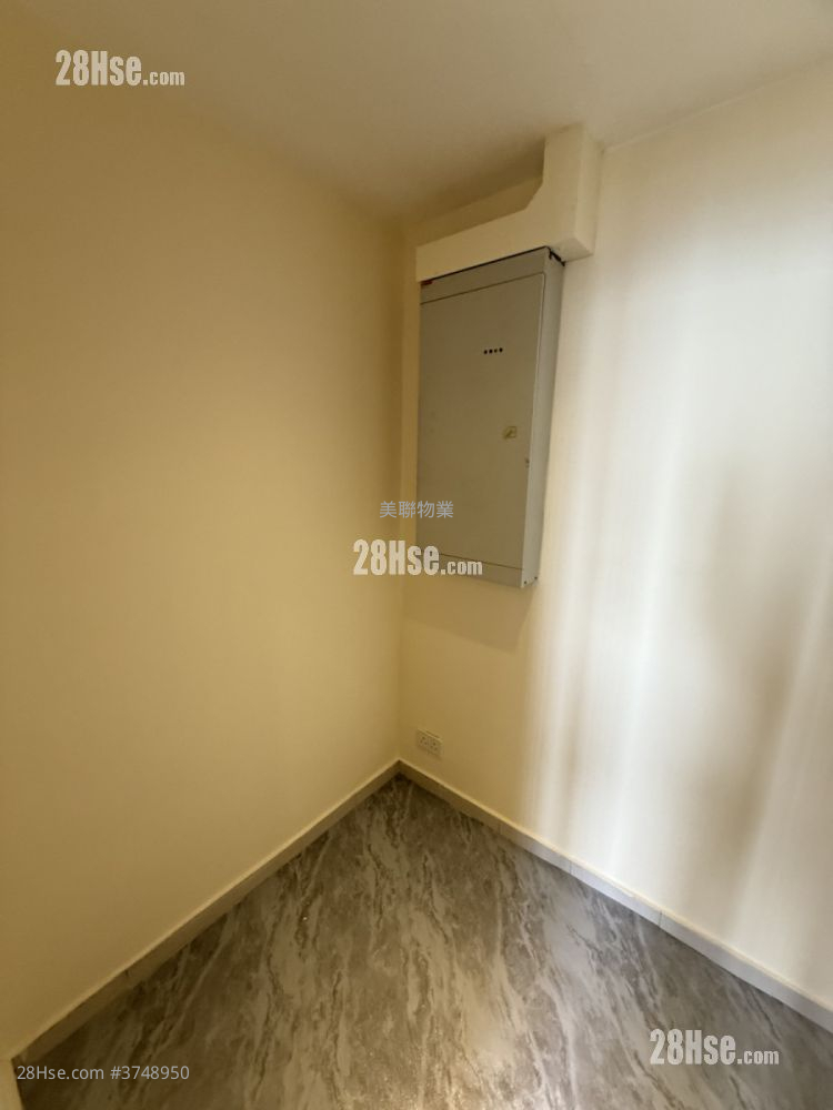 譽港灣 租盤 4 房 , 3 浴室 894 平方呎