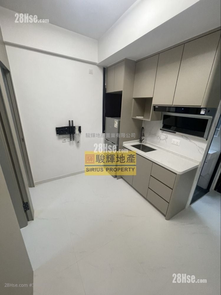 千岁大厦 租盘 300 平方尺