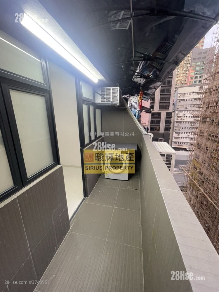 千岁大厦 租盘 300 平方尺