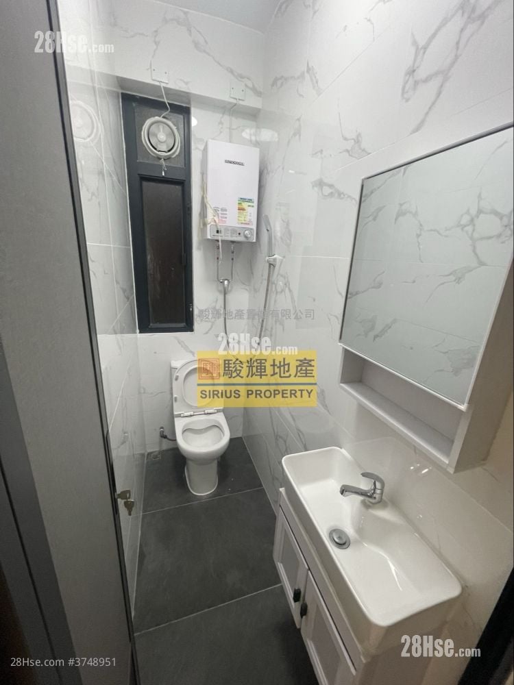 千岁大厦 租盘 300 平方尺