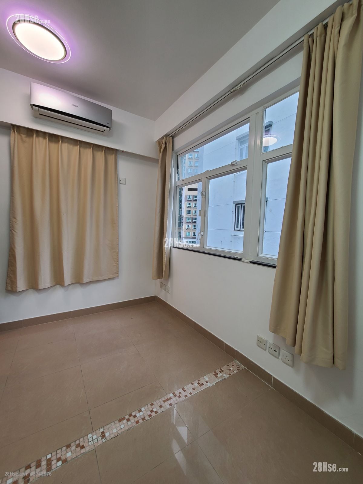 Sun Tao Building Sell 1 Bedroom , 1 Bathroom 305 ft²