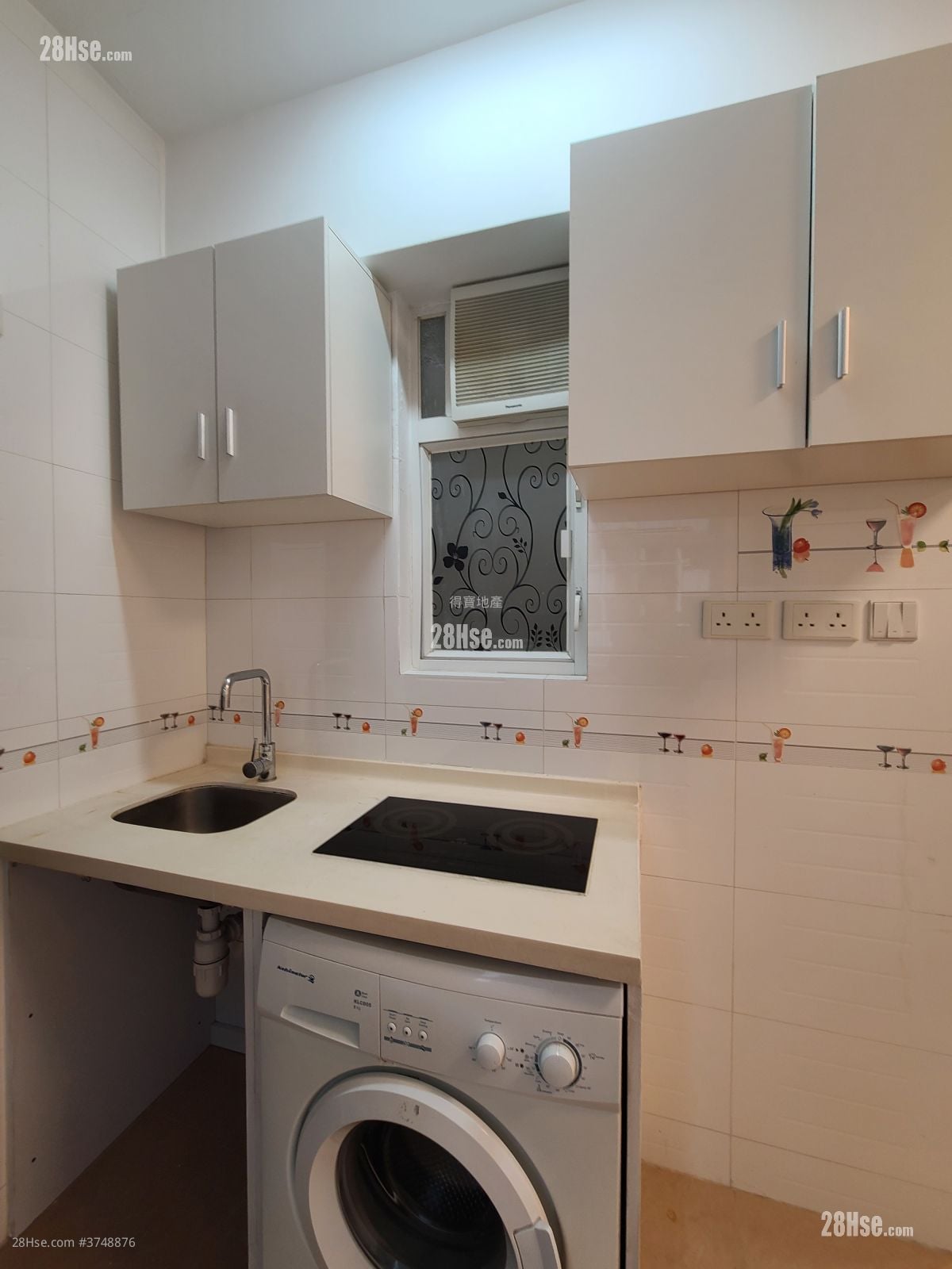 Sun Tao Building Sell 1 Bedroom , 1 Bathroom 305 ft²