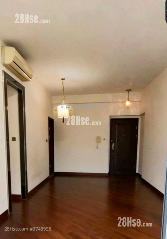 御龍山 售盤 4 房 , 2 浴室 764 平方呎