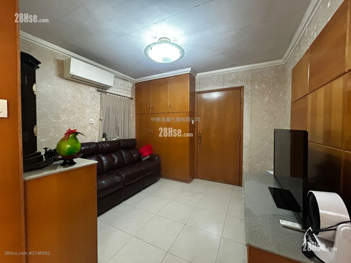 绿杨新邨 售盘 3 房 , 1 浴室 582 平方尺