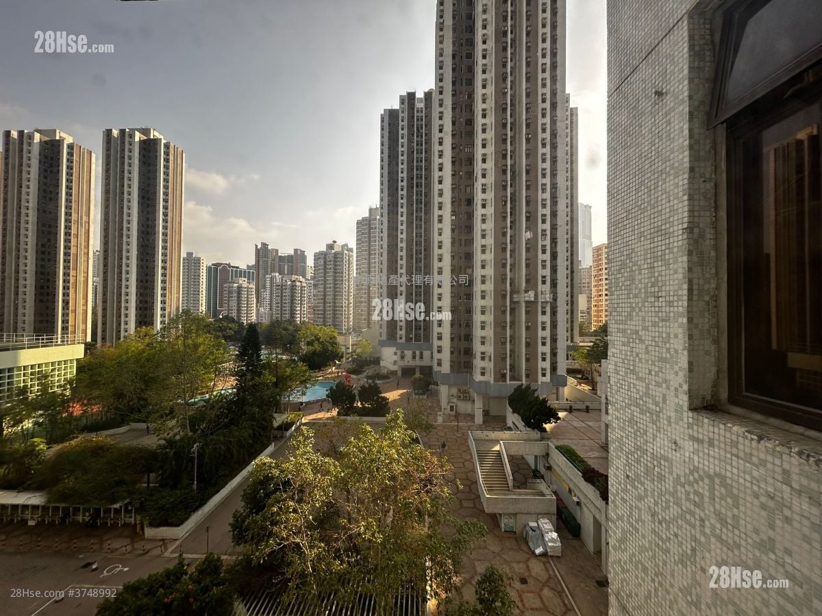 绿杨新邨 售盘 3 房 , 1 浴室 582 平方尺