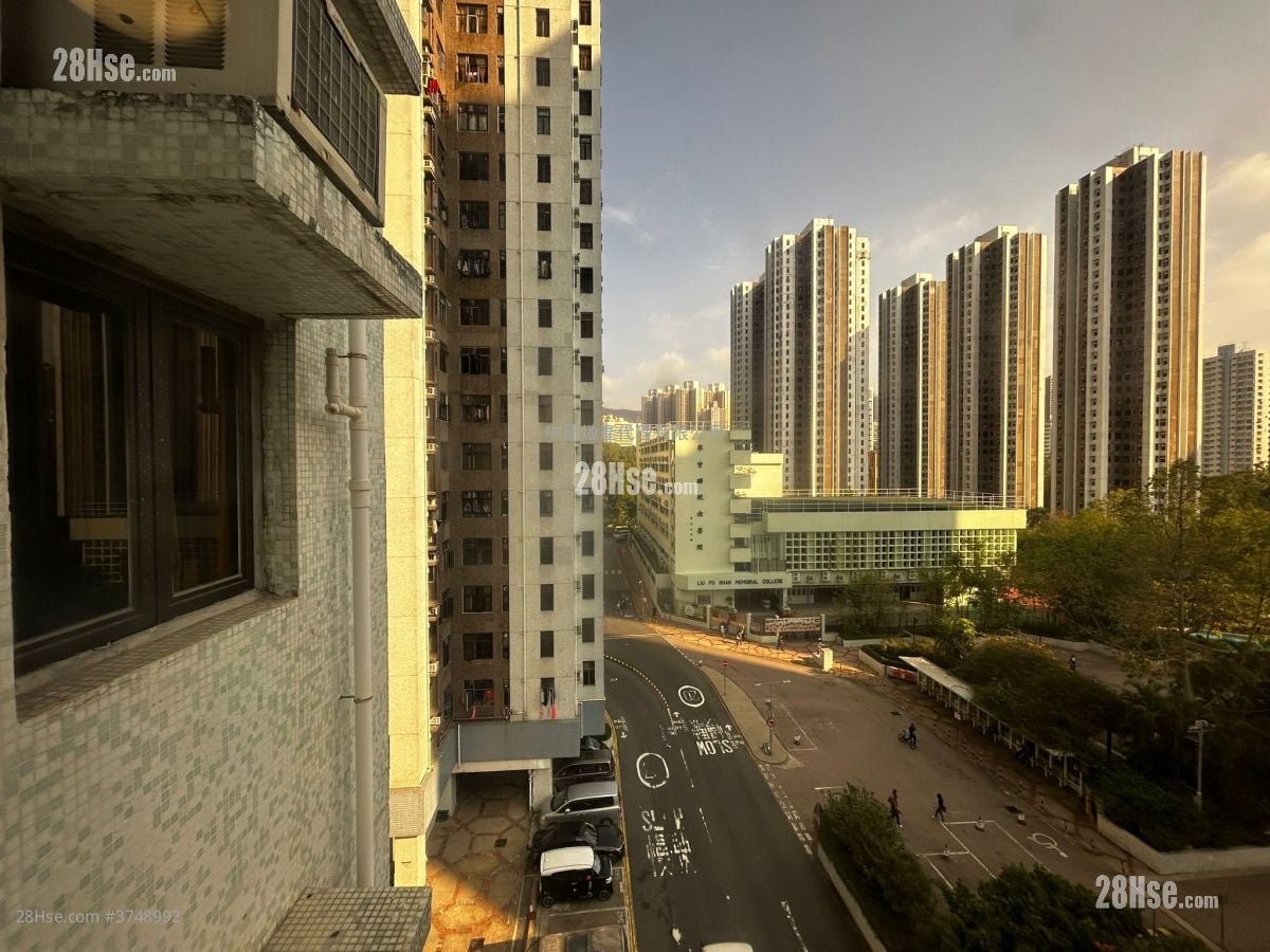 绿杨新邨 售盘 3 房 , 1 浴室 582 平方尺