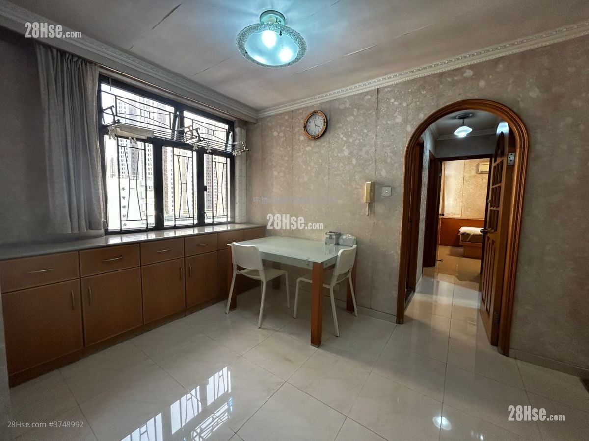 绿杨新邨 售盘 3 房 , 1 浴室 582 平方尺