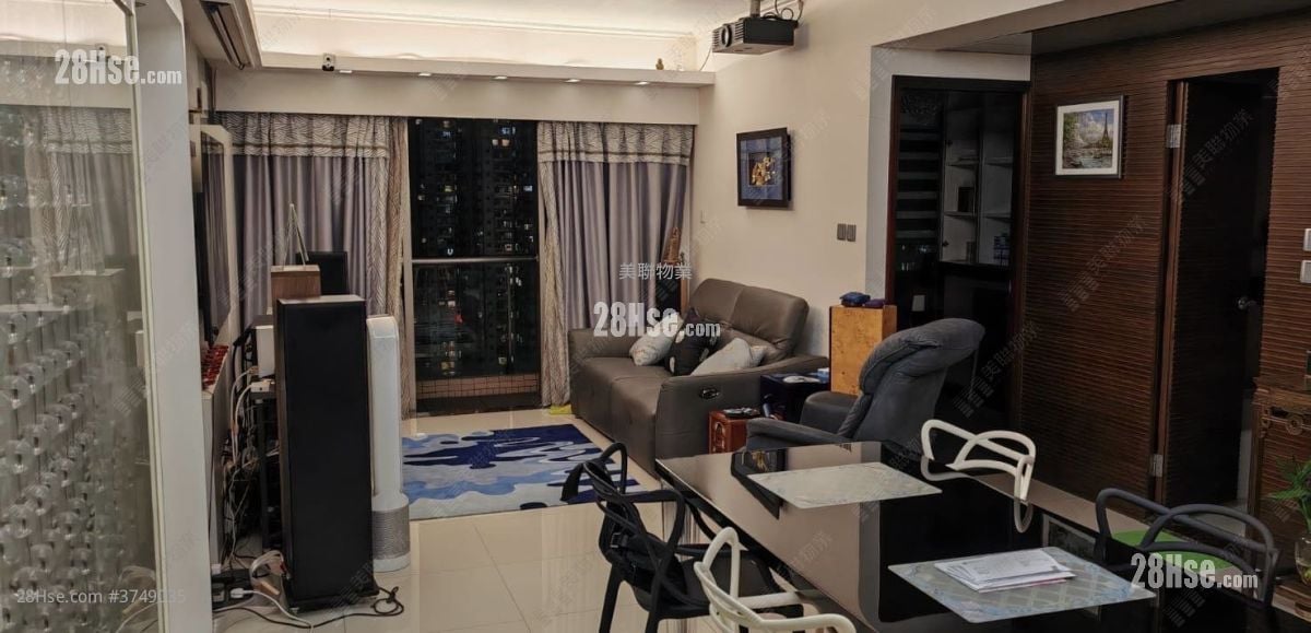 Bellagio Sell 3 Bedrooms , 1 Bathroom 935 ft²