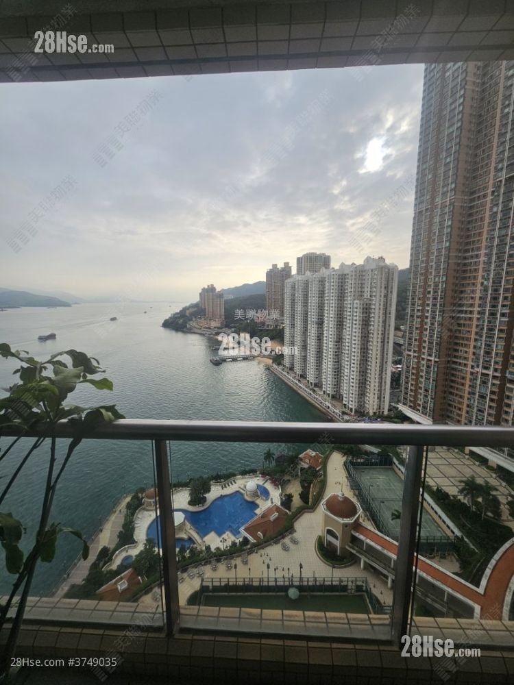 Bellagio Sell 3 Bedrooms , 1 Bathroom 935 ft²