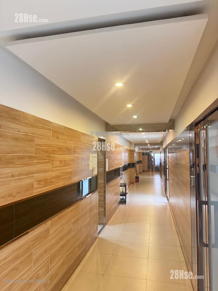 Kwai Shing Industrial Building Rental 420 ft²