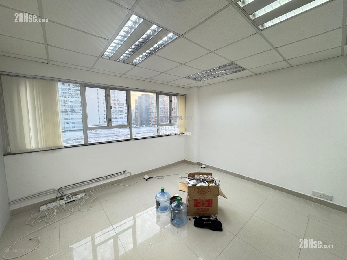 Kwai Shing Industrial Building Rental 420 ft²