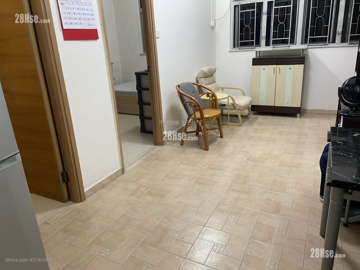 東海大廈 售盤 2 房 389 平方呎